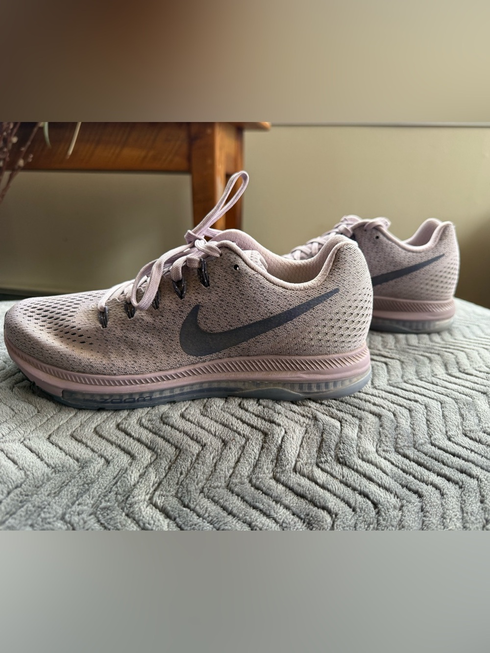 Nike Women's Athletic Sneakers in Dusty purple with Black Swoosh; Never Worn